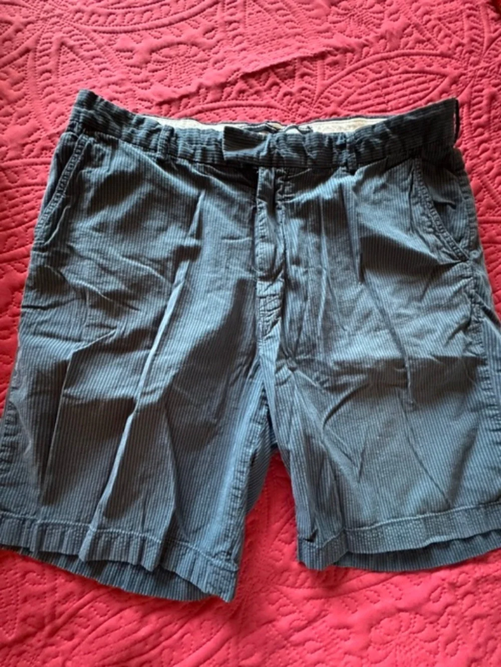 Nautica blue stripe shorts size 40 great condi